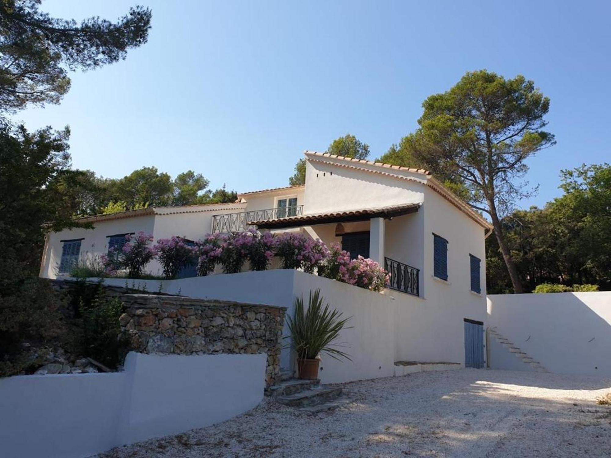 La Bastide Blanche Magnifique Villa 5 Etoiles 5 Chambres Et Piscine Privee Sur 6500 M Var Lorgues Luaran gambar
